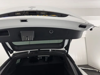 Tesla Model X – thumbnail 26
