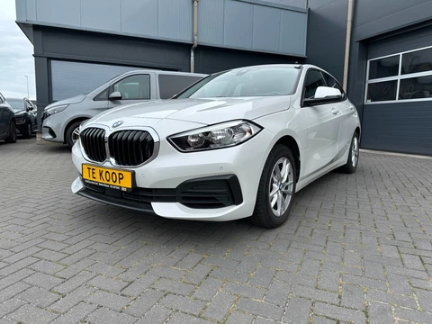 BMW 1 Serie 118i Executive Navi. schuifdak 140PK