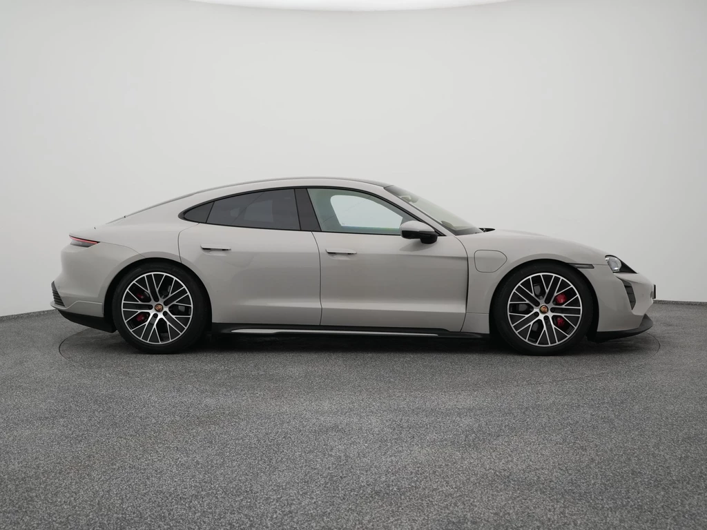 Porsche Taycan – foto 11