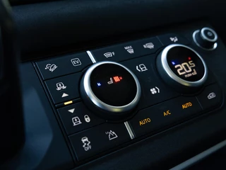 Land Rover Defender – thumbnail 22