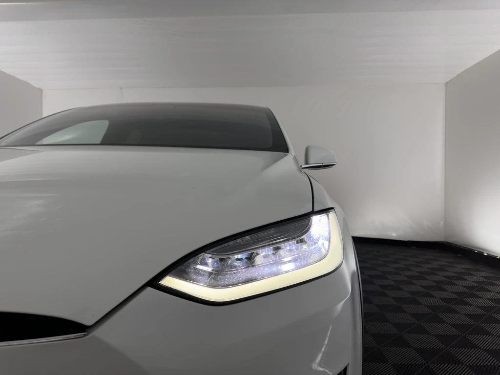 Tesla Model X – foto 29