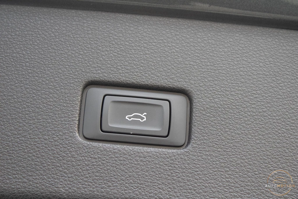 Audi Q8 – foto 30