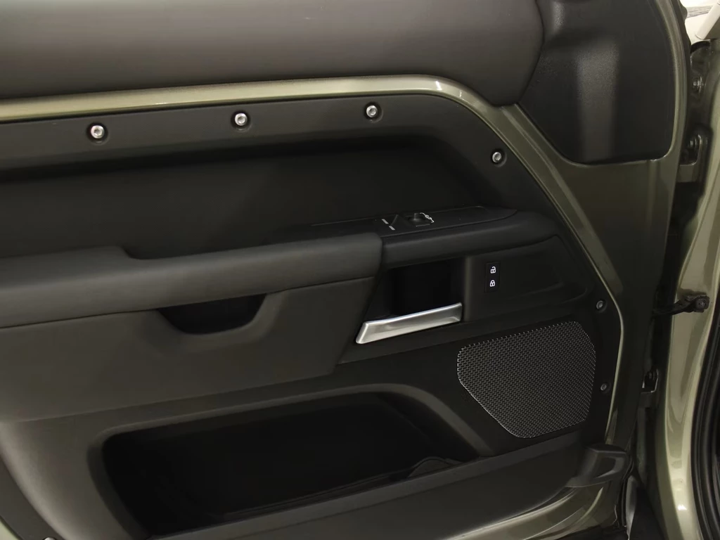 Land Rover Defender – foto 12