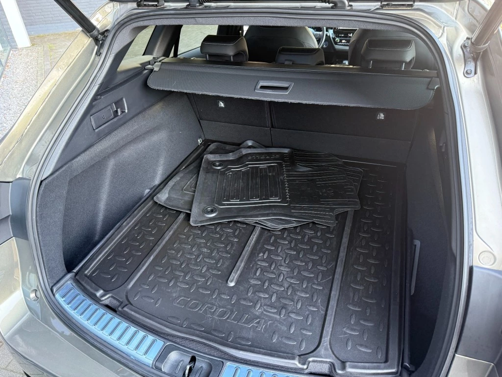Toyota Corolla Touring Sports – foto 45