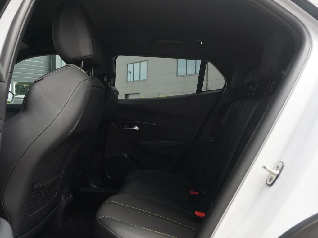 Peugeot e-2008 – foto 35