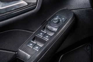 Ford Kuga – thumbnail 43