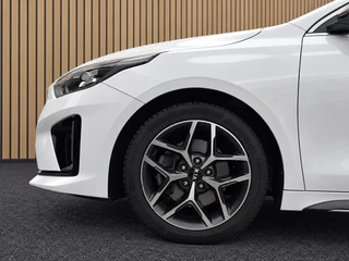 Kia ProCeed – thumbnail 22