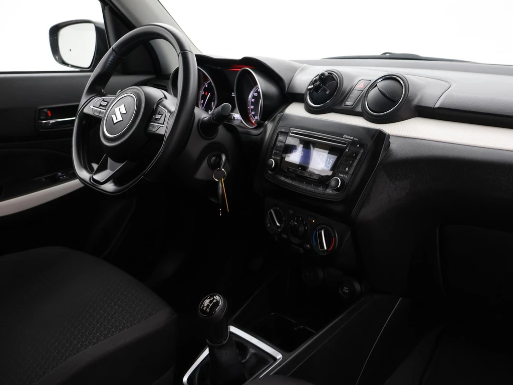 Suzuki Swift – foto 9