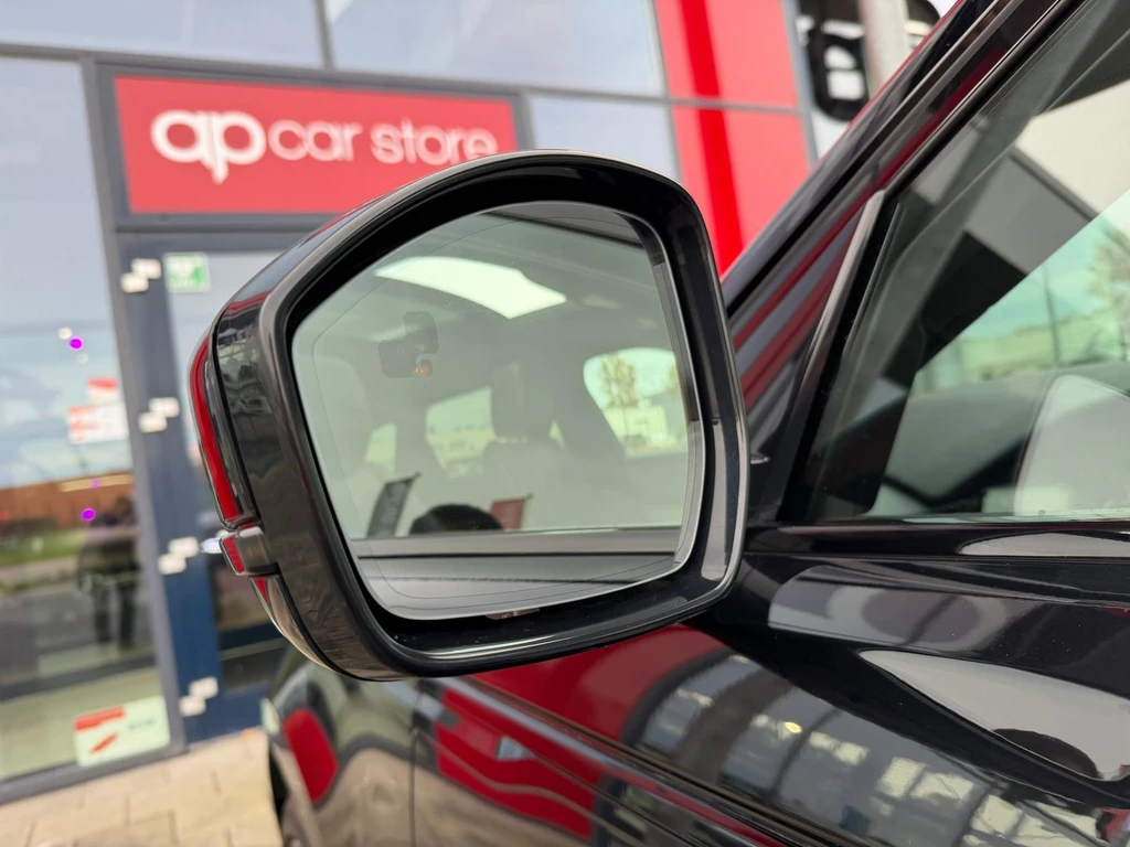 Land Rover Range Rover Velar – foto 11