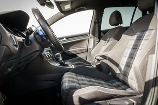 Volkswagen Golf – thumbnail 15