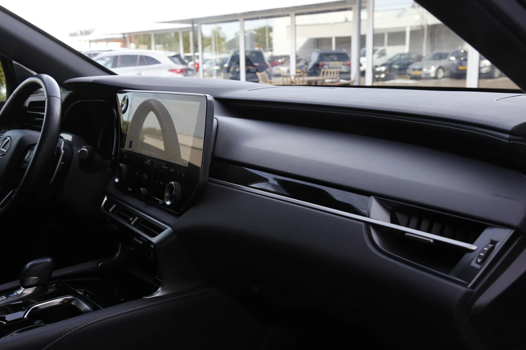 Lexus RX – foto 42