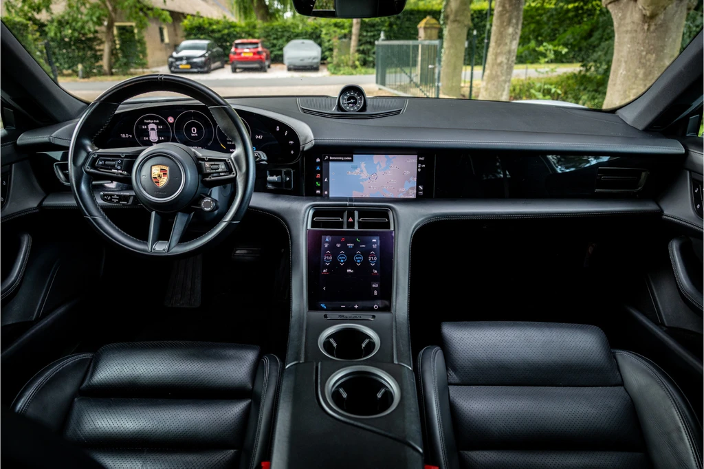 Porsche Taycan – foto 13