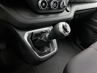 Renault Trafic – thumbnail 15