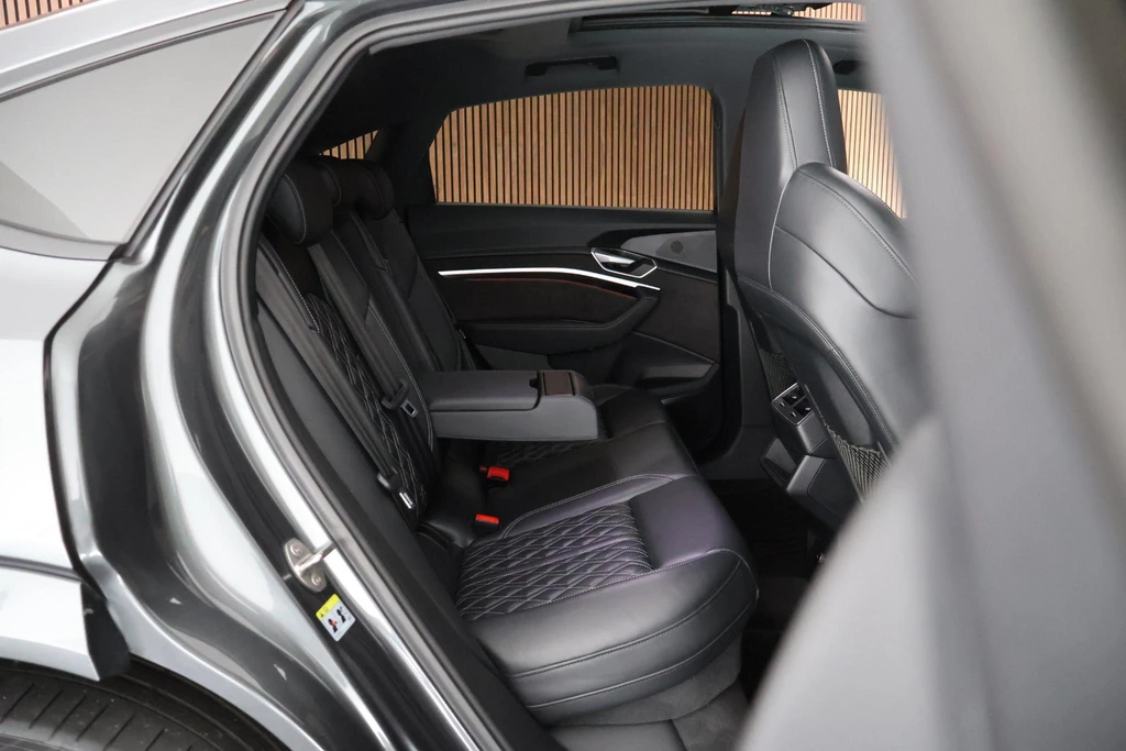 Audi e-tron – foto 15
