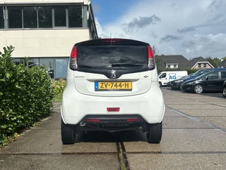 Peugeot iOn – thumbnail 3