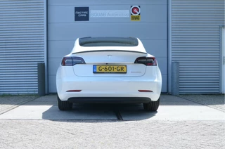 Tesla Model 3 – thumbnail 2