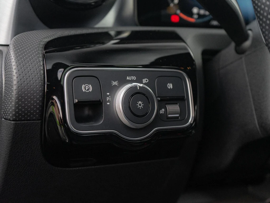 Mercedes-Benz CLA – foto 32