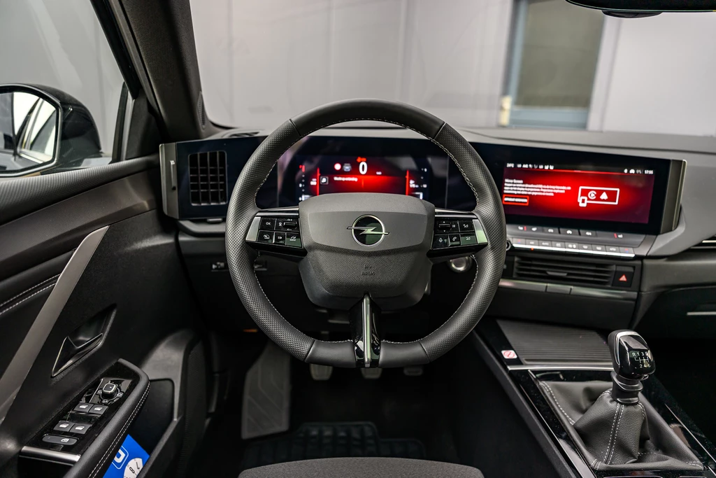 Opel Astra – foto 23