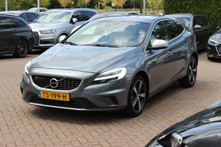 Volvo V40 – thumbnail 1