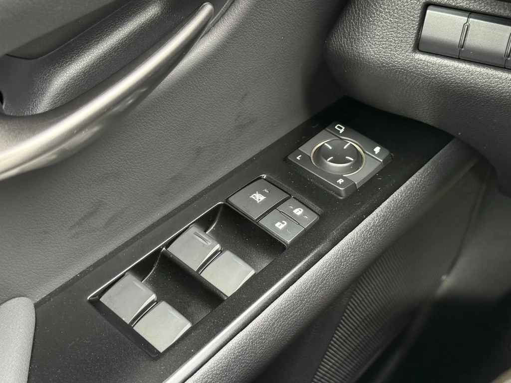 Lexus UX – foto 13