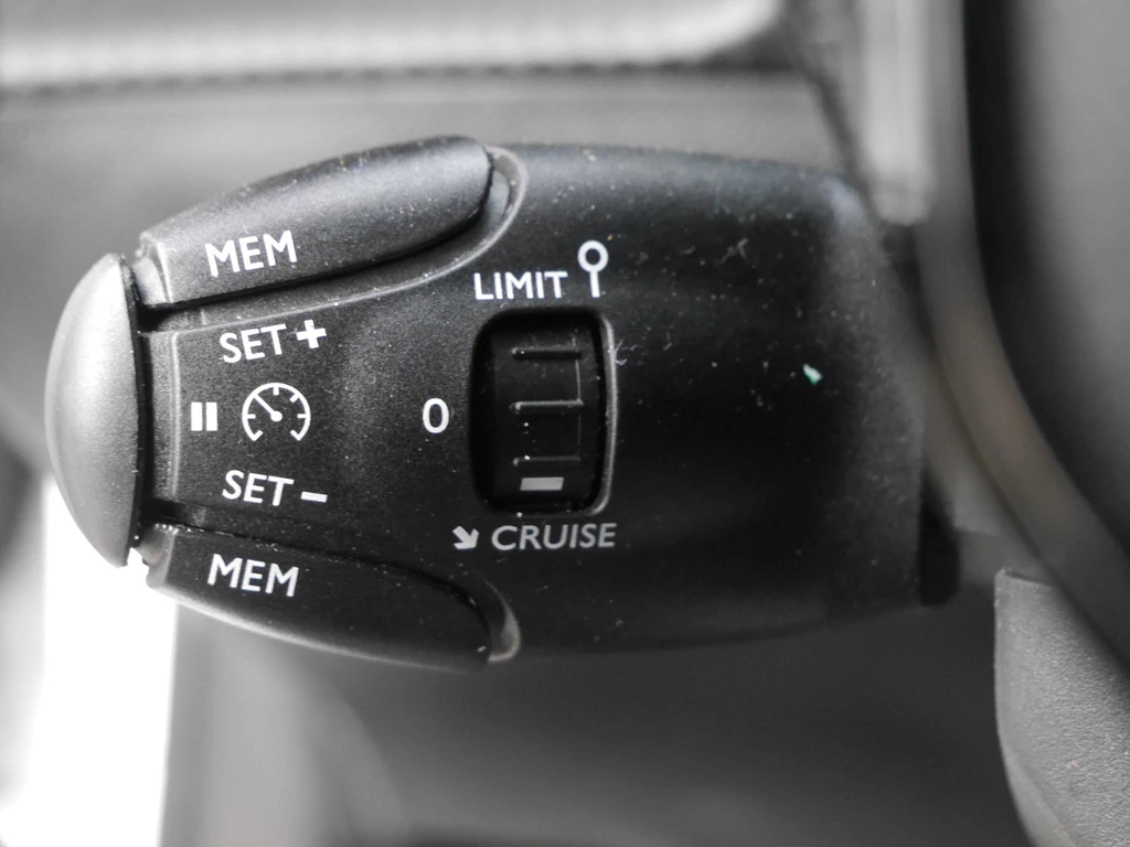 Peugeot 208 – foto 20