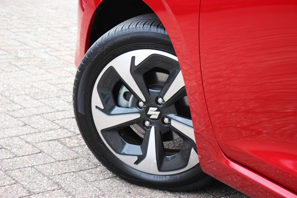 Suzuki Swift – foto 17