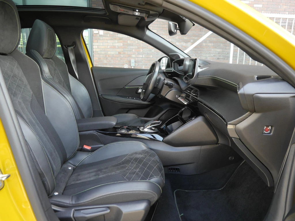 Peugeot e-208 – foto 17