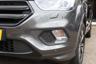 Ford Kuga – thumbnail 4