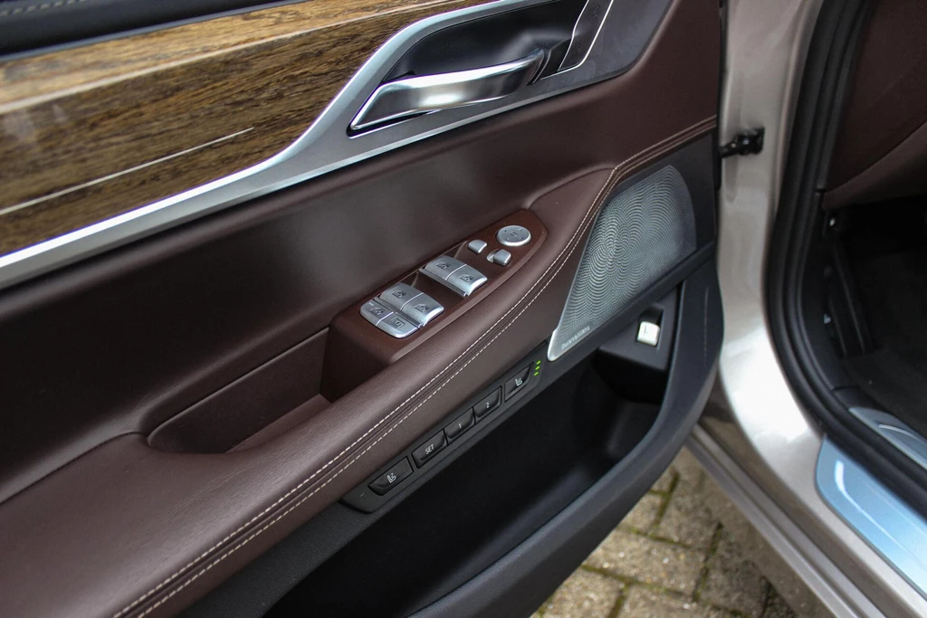 BMW 7 Serie – foto 48