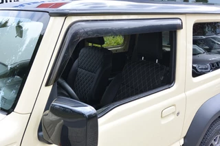 Suzuki Jimny – thumbnail 12