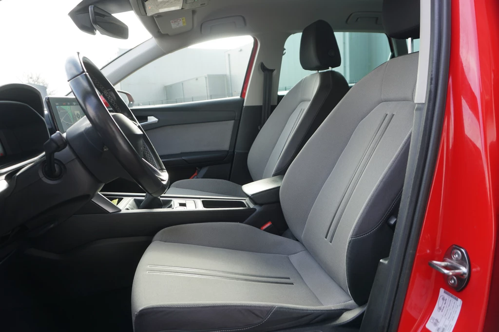 SEAT Leon – foto 8