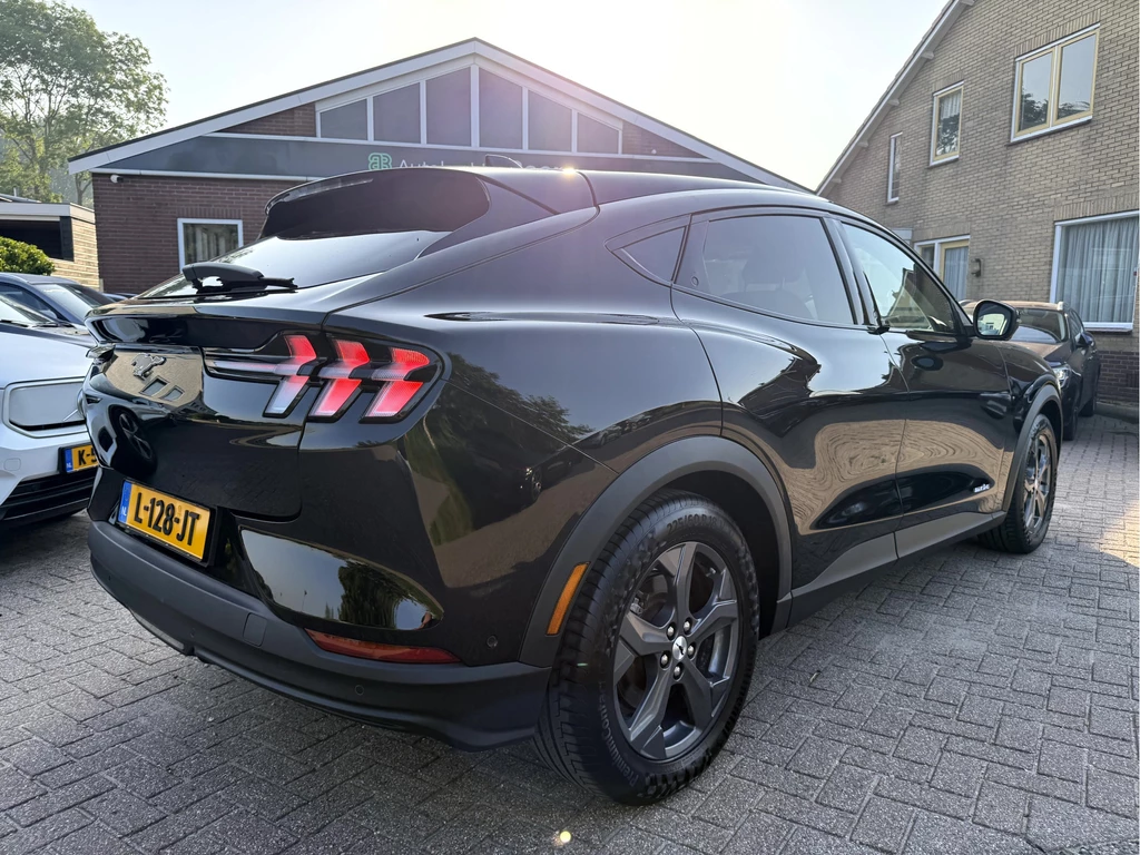 Ford Mustang Mach-E – foto 4