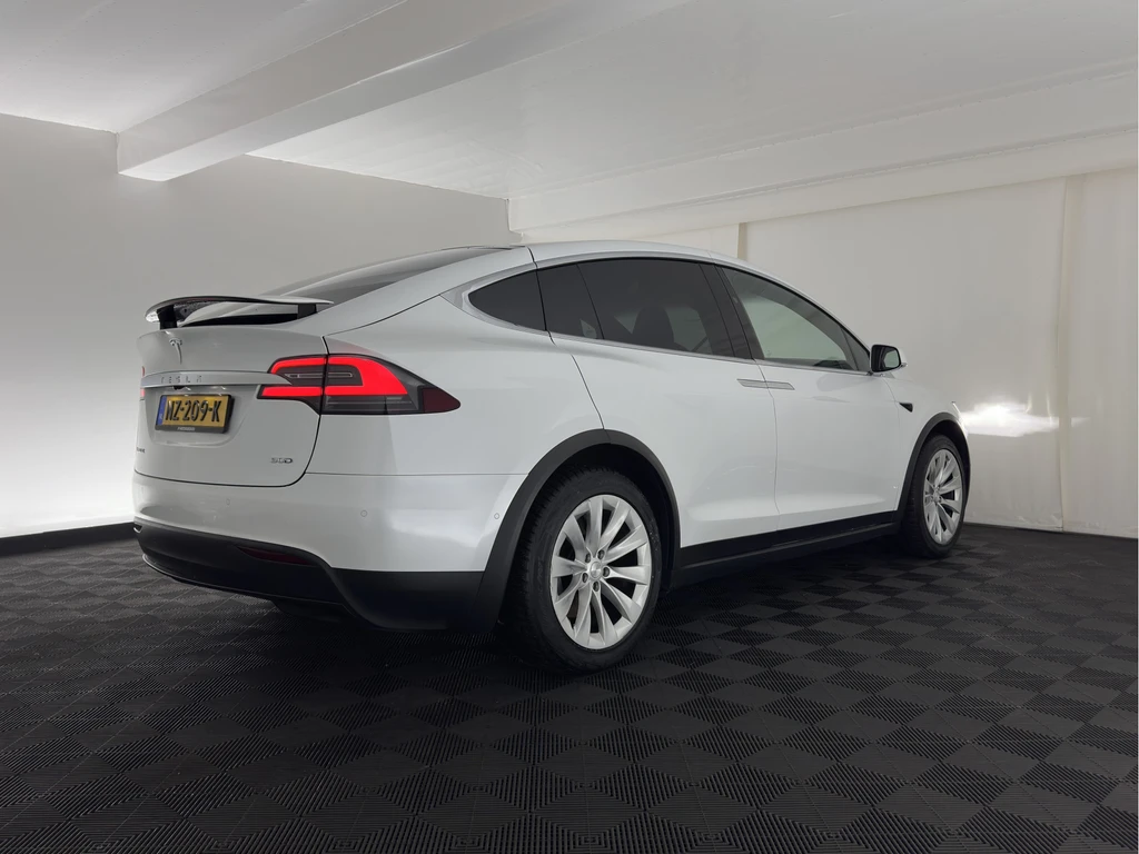 Tesla Model X – foto 4