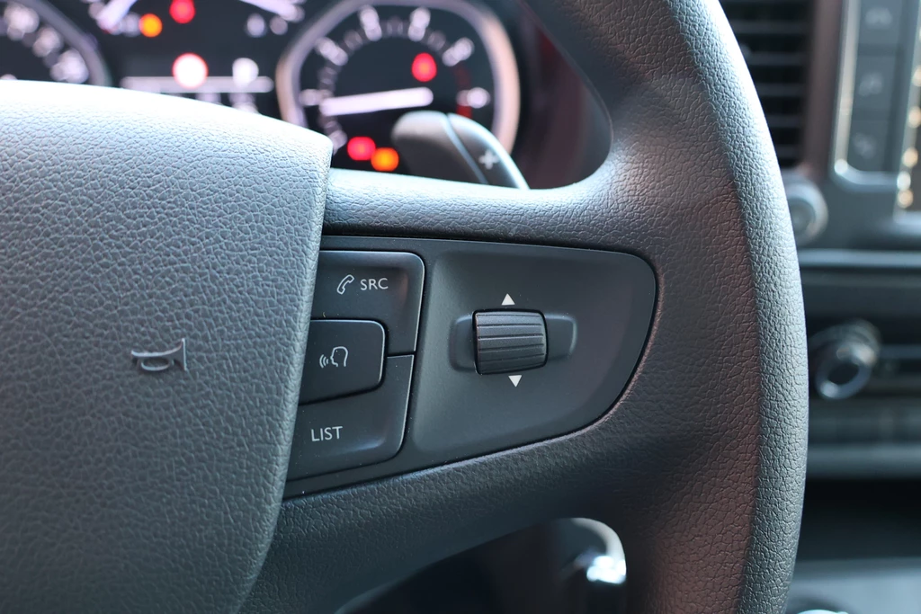 Opel Vivaro – foto 16