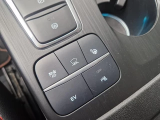 Ford Kuga – thumbnail 22