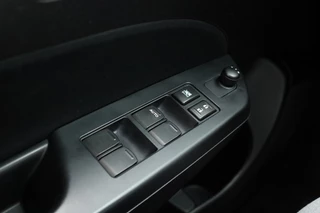 Suzuki Swift – thumbnail 8
