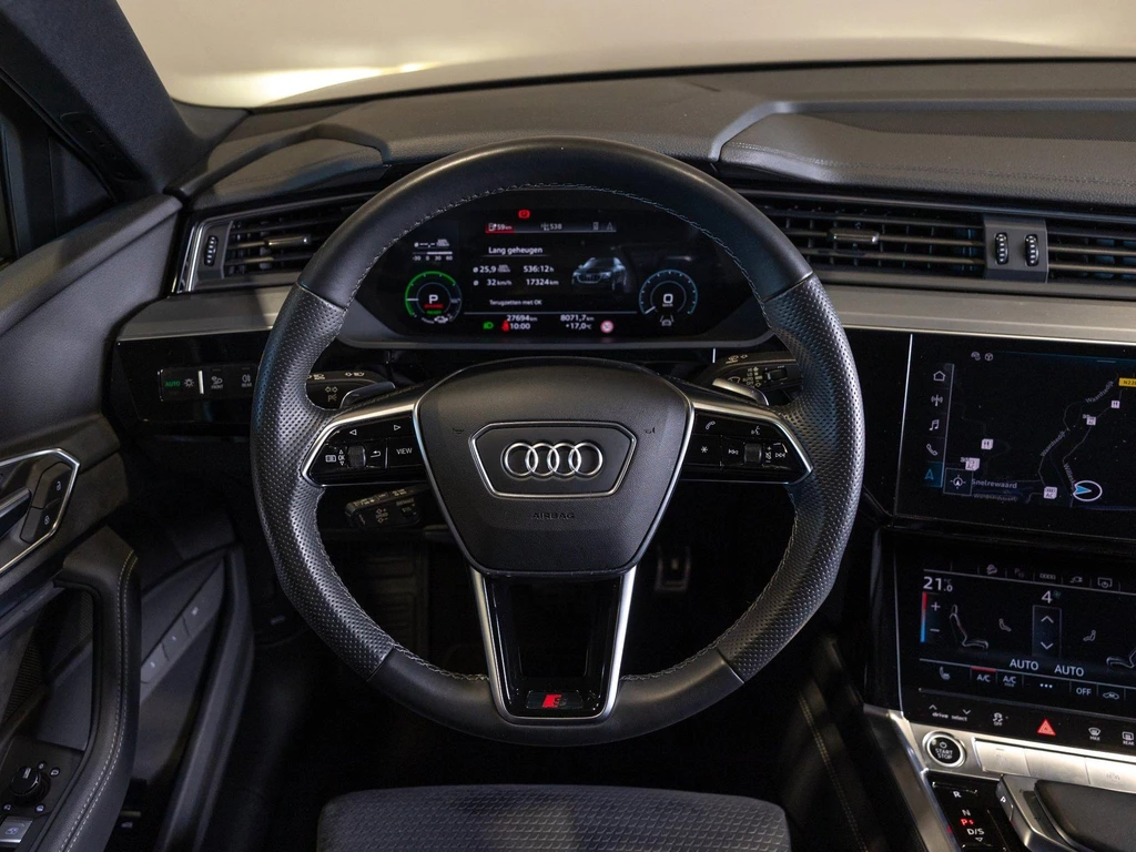 Audi Q8 Sportback e-tron – foto 25