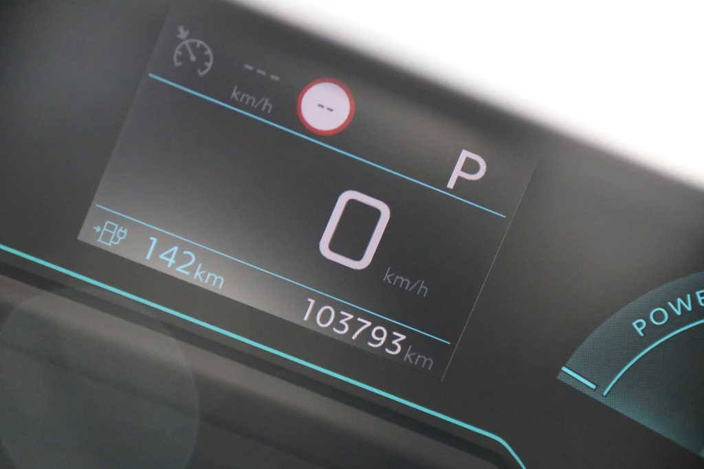 Peugeot e-2008 – foto 12