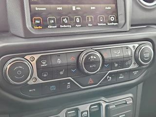 Jeep Wrangler – thumbnail 22