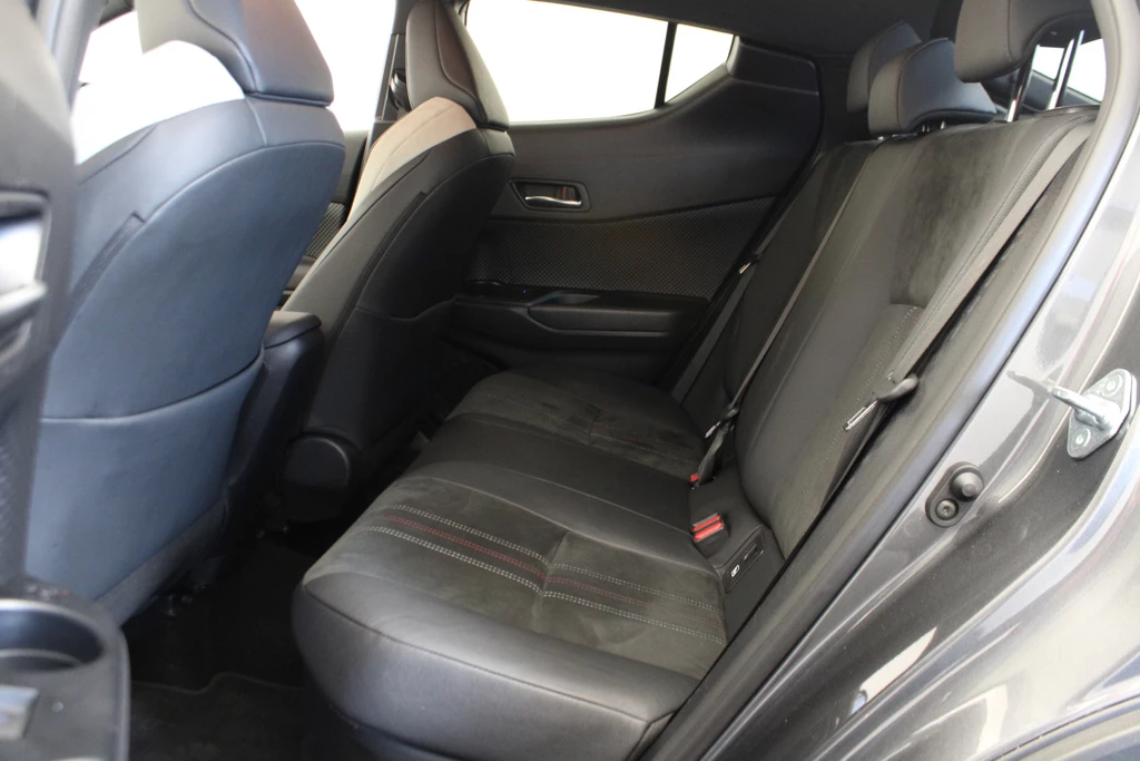 Toyota C-HR – foto 12