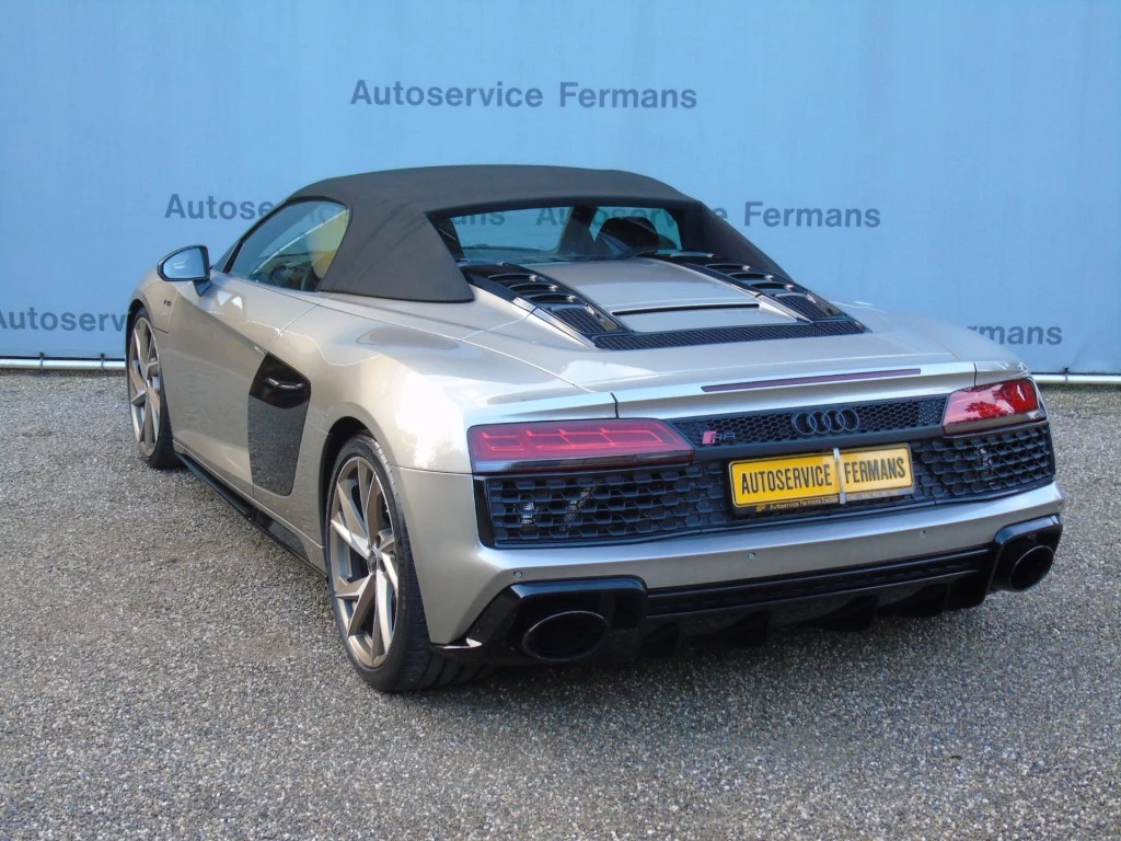 Audi R8 – foto 13