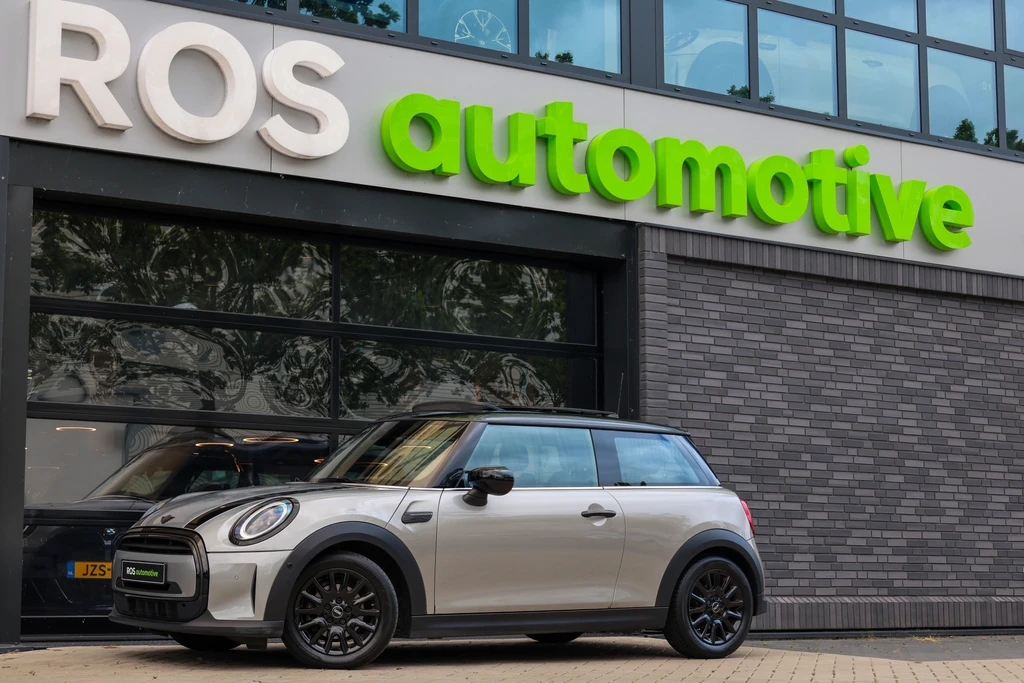 MINI 3-deurs – foto 1