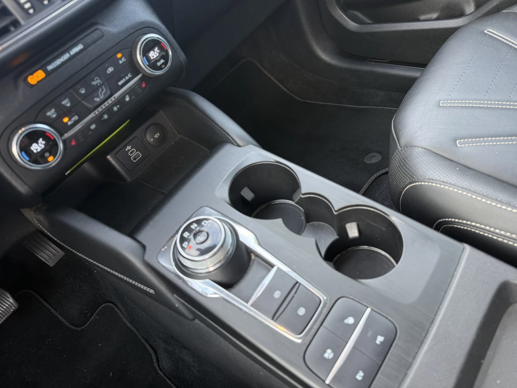 Ford Kuga – foto 29