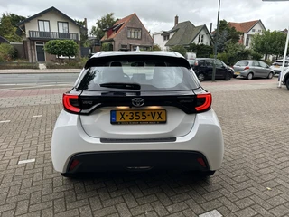 Toyota Yaris – thumbnail 6
