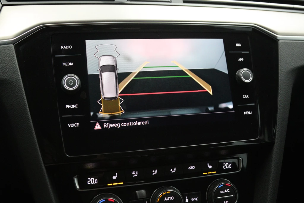 Volkswagen Passat – foto 16