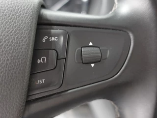 Opel Vivaro – thumbnail 23