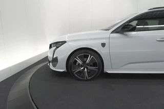 Peugeot 308 – thumbnail 4