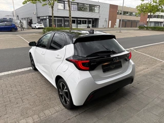 Toyota Yaris – thumbnail 6