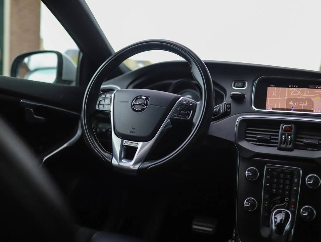 Volvo V40 – foto 13