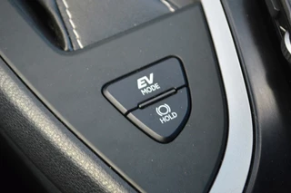 Lexus UX – thumbnail 21